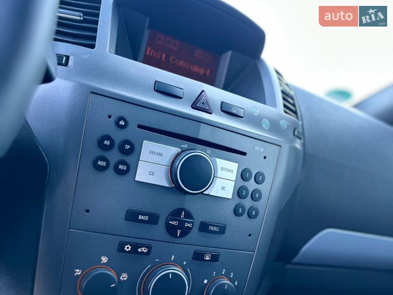 Минивэн Opel Zafira 2006 в Владимире