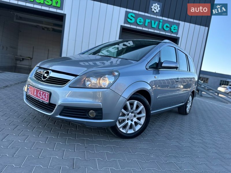 Минивэн Opel Zafira 2006 в Владимире