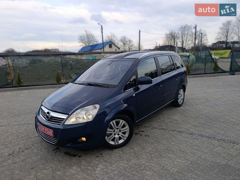 Минивэн Opel Zafira 2011 в Ивано-Франковске фото 2 Минивэн Opel Zafira 2011 в Ивано-Франковске