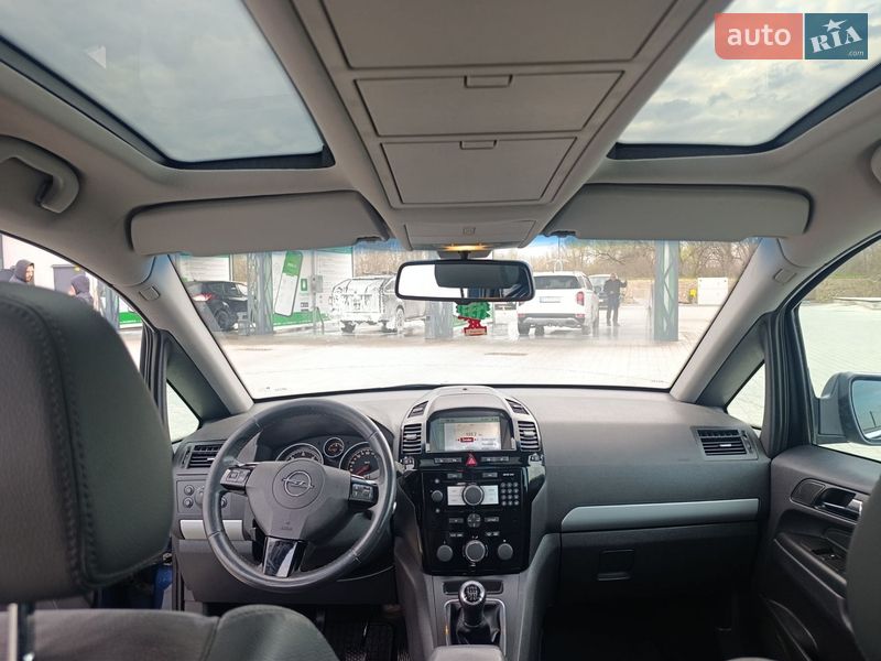 Минивэн Opel Zafira 2011 в Ивано-Франковске фото 75 Минивэн Opel Zafira 2011 в Ивано-Франковске