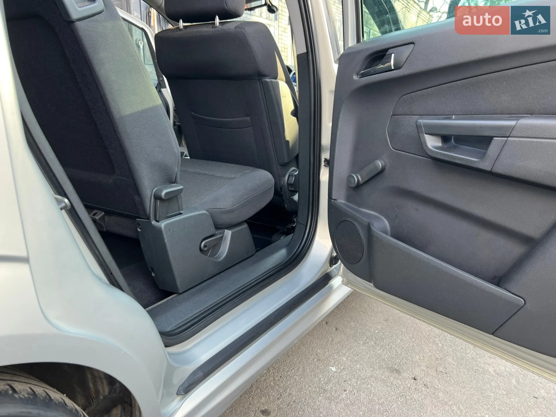 2010 Opel Zafira - мініатюра 26
