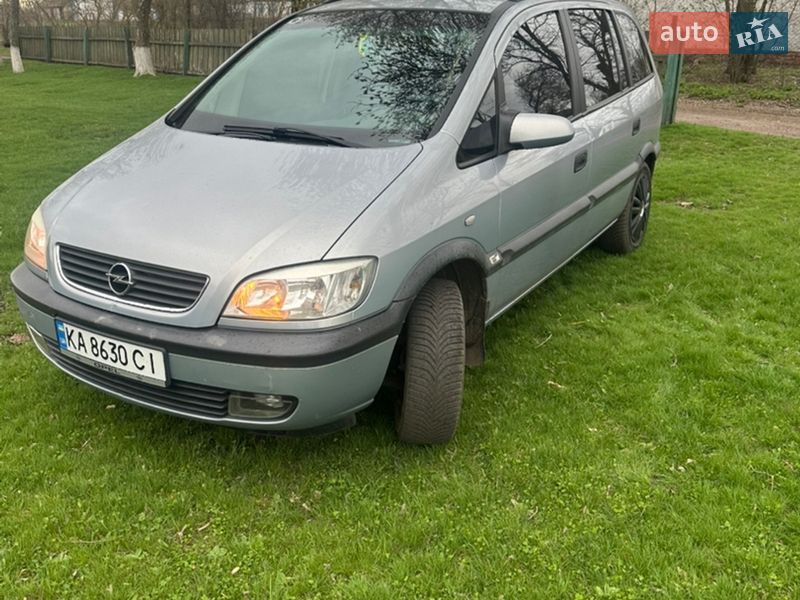 Мінівен Opel Zafira 2002 в Оржиці