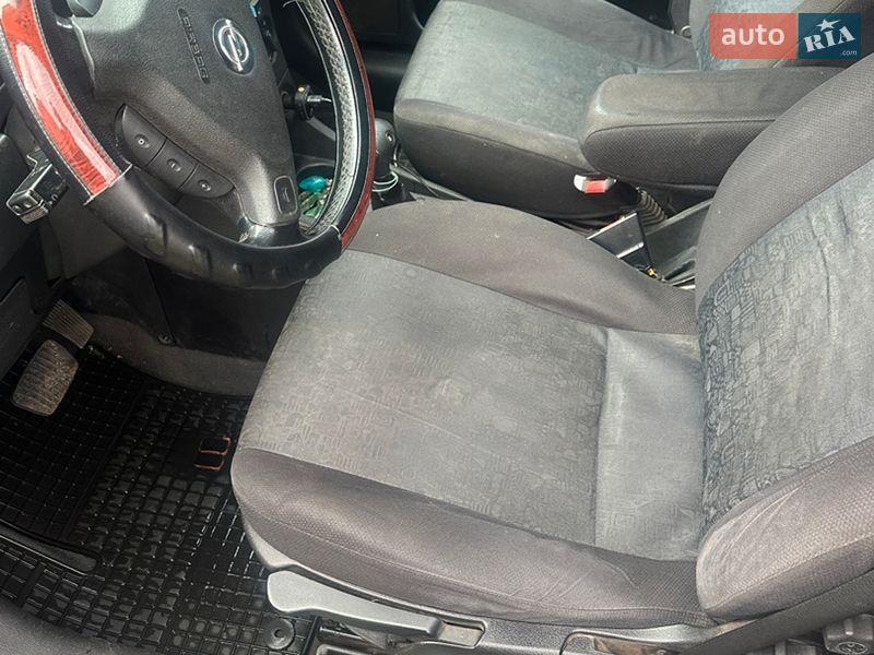 Мінівен Opel Zafira 2002 в Оржиці