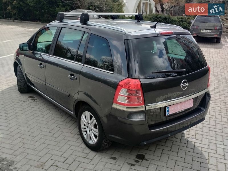 Мінівен Opel Zafira 2012 в Харкові