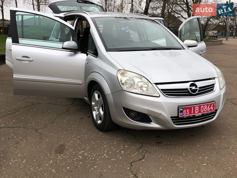 Минивэн Opel Zafira 2008 в Житомире фото Минивэн Opel Zafira 2008 в Житомире