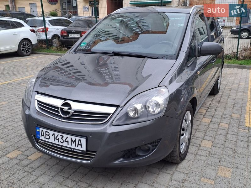 Мінівен Opel Zafira 2010 в Вінниці