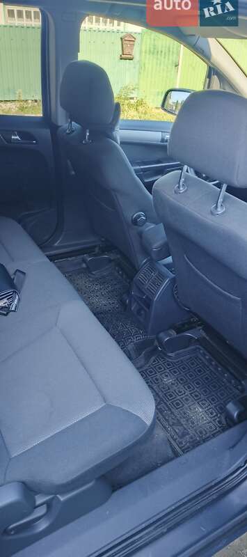 Мінівен Opel Zafira 2012 в Христинівці