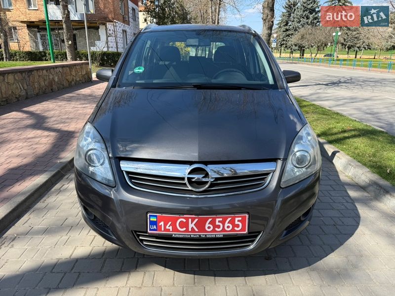 Минивэн Opel Zafira 2009 в Могилев-Подольске