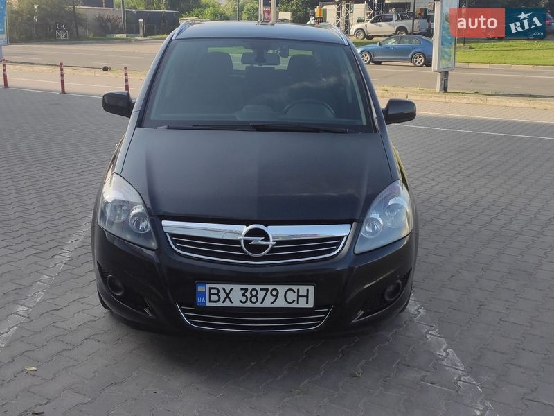 Opel Zafira 2012
