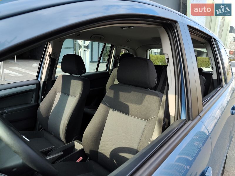 Минивэн Opel Zafira 2007 в Киеве фото 5 Минивэн Opel Zafira 2007 в Киеве