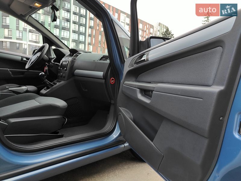 Минивэн Opel Zafira 2007 в Киеве фото 48 Минивэн Opel Zafira 2007 в Киеве