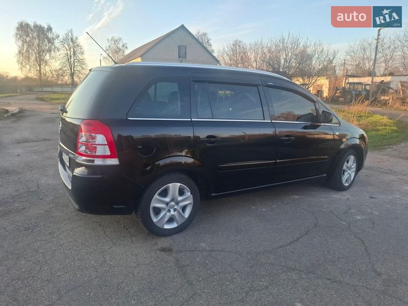 Минивэн Opel Zafira 2011 в Нежине