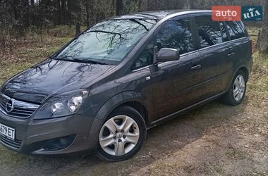 Минивэн Opel Zafira 2011 в Олевске