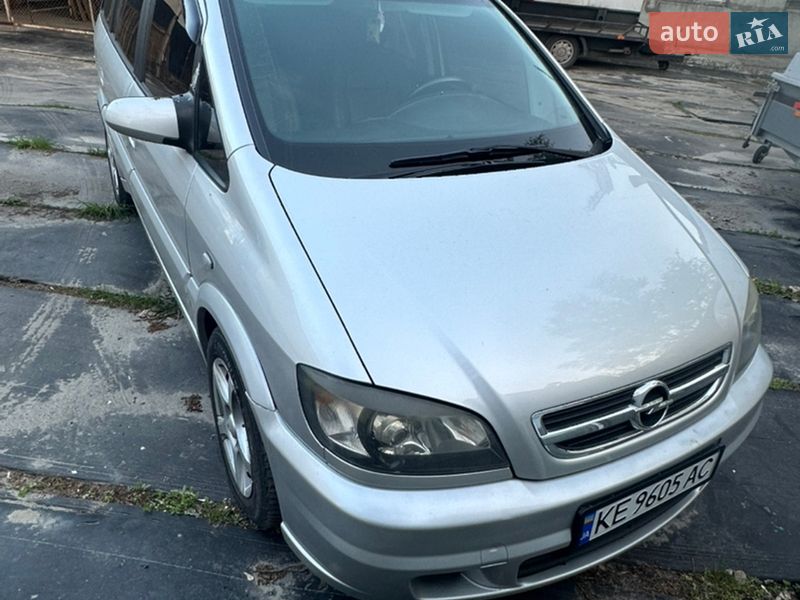 Opel Zafira 2004