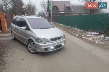 Минивэн Opel Zafira 2003 в Киеве
