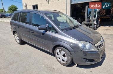 Мінівен Opel Zafira 2005 в Ужгороді