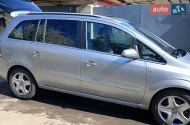 Минивэн Opel Zafira 2006 в Кривом Роге