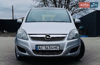 Минивэн Opel Zafira 2010 в Луцке