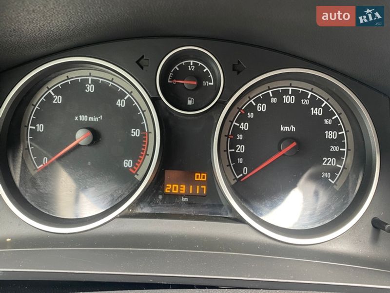 Минивэн Opel Zafira 2009 в Волочиске