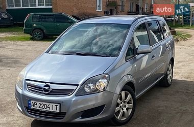 Мінівен Opel Zafira 2010 в Умані