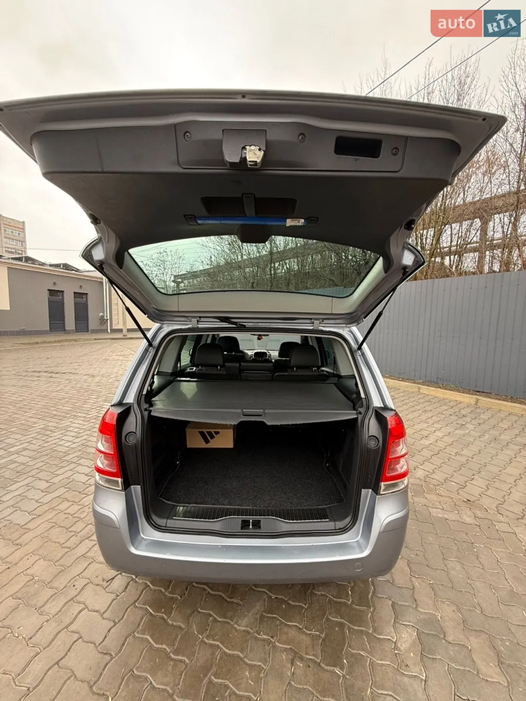 2010 Opel Zafira - мініатюра 13