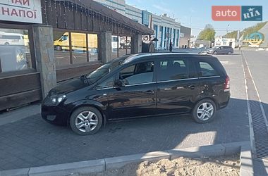 Мінівен Opel Zafira 2011 в Стрию