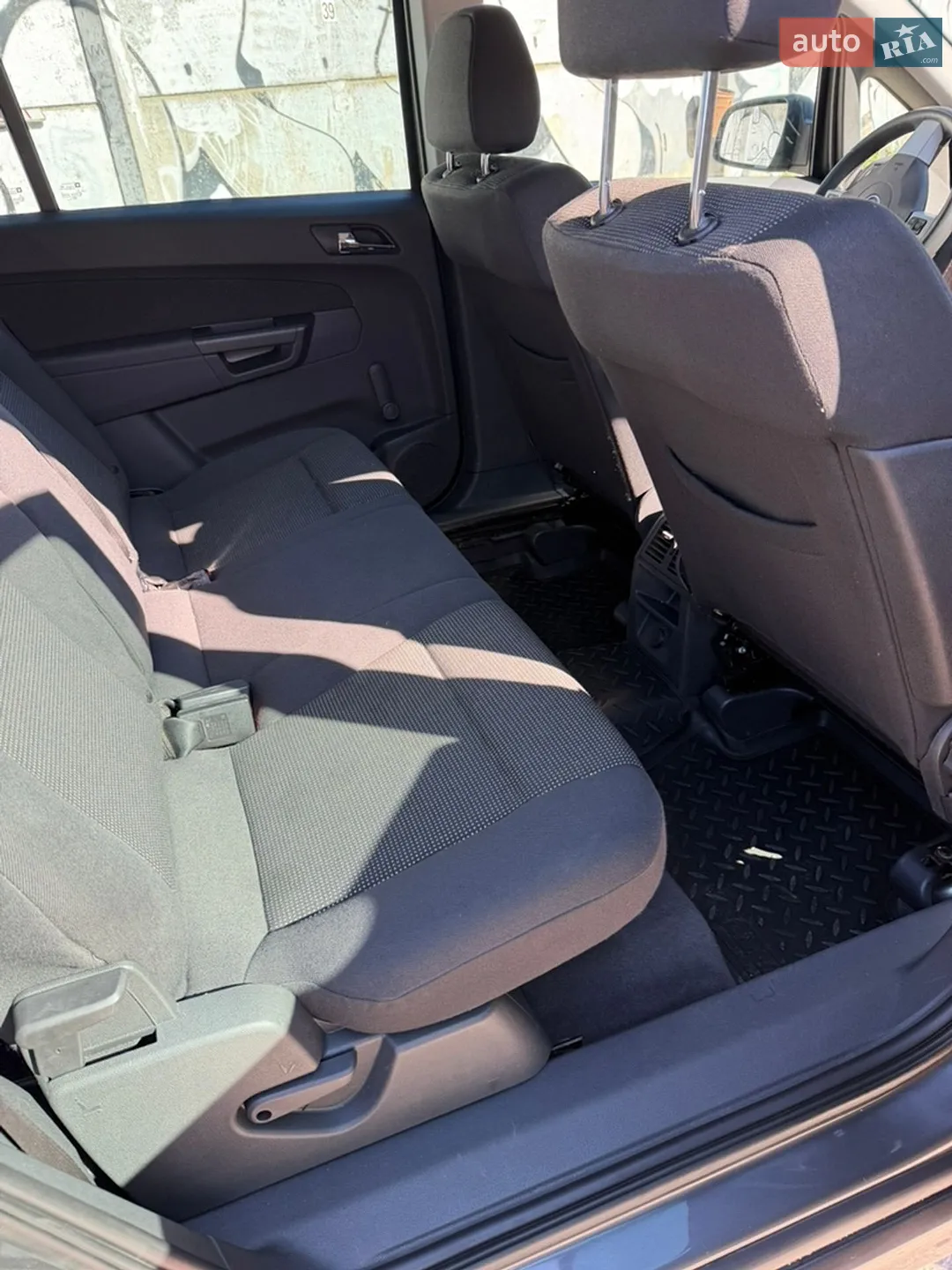 2010 Opel Zafira - мініатюра 23