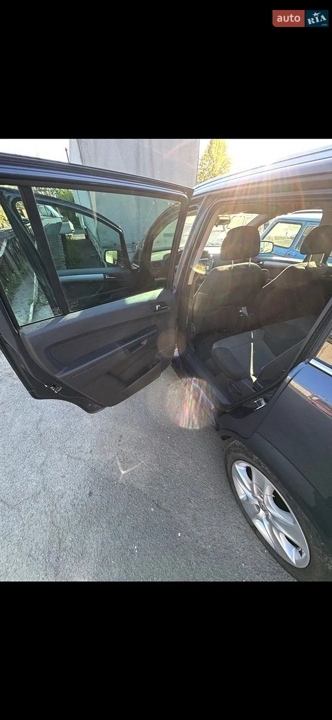 2011 Opel Zafira - мініатюра 11