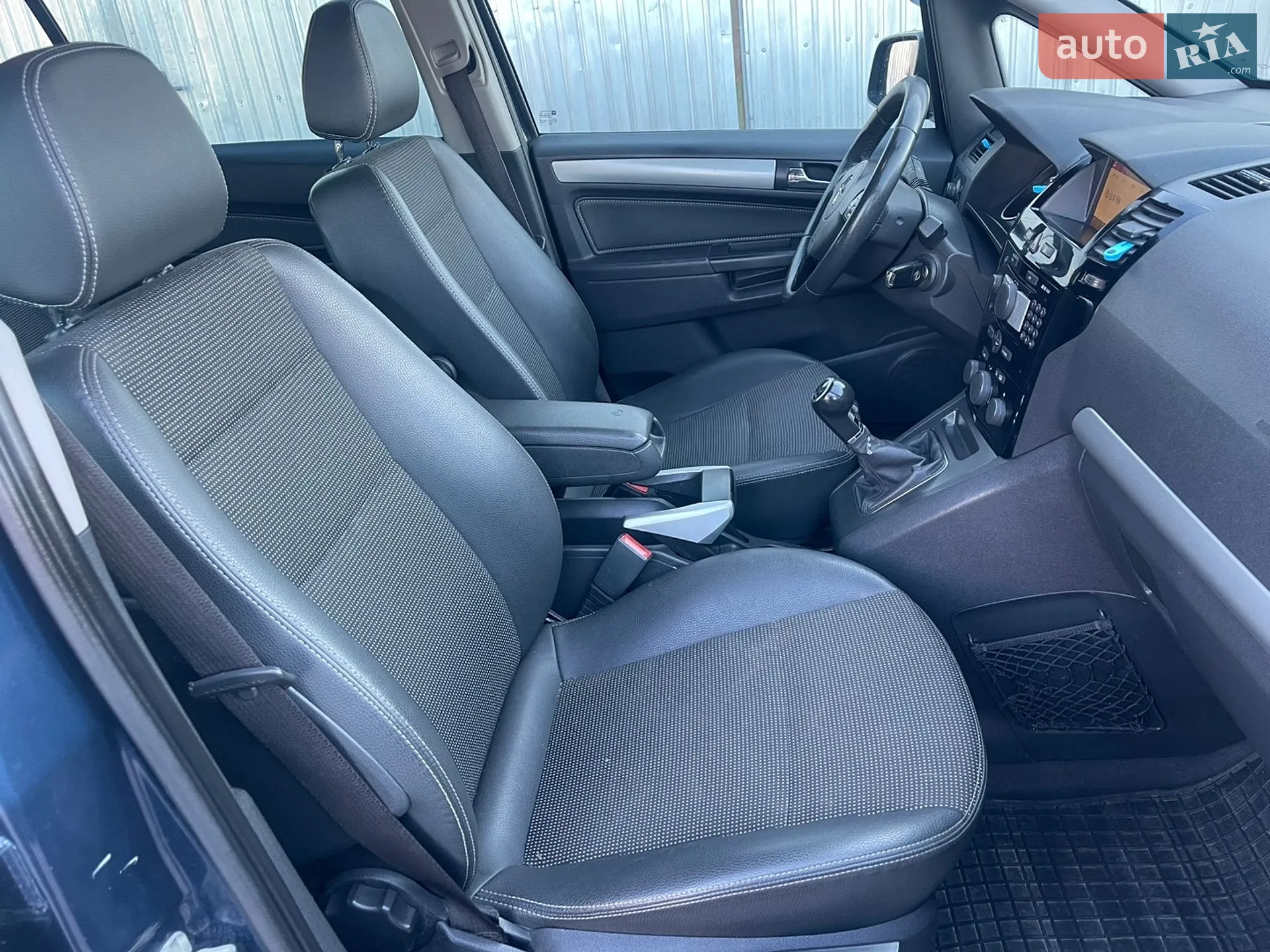 2011 Opel Zafira - мініатюра 21