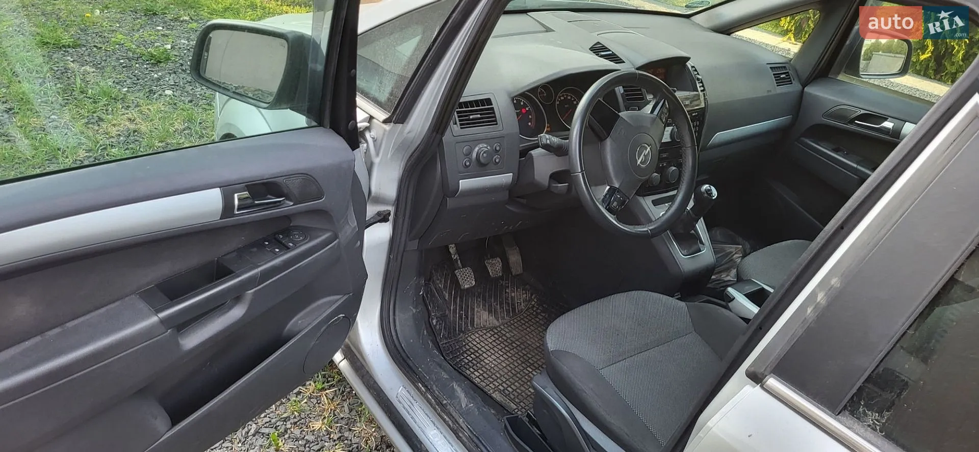 2010 Opel Zafira - мініатюра 11