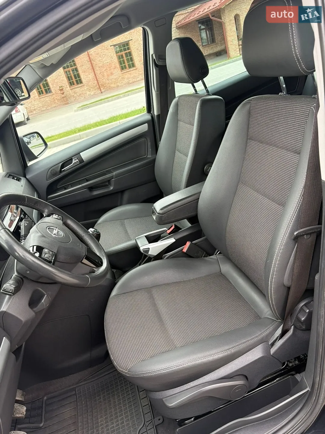 2011 Opel Zafira - мініатюра 24