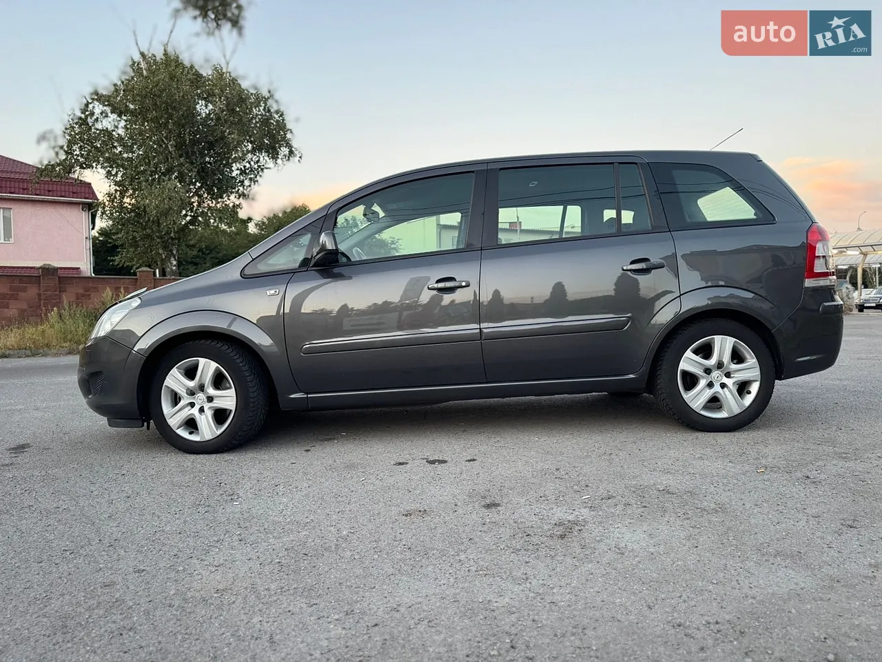 2010 Opel Zafira - мініатюра 16