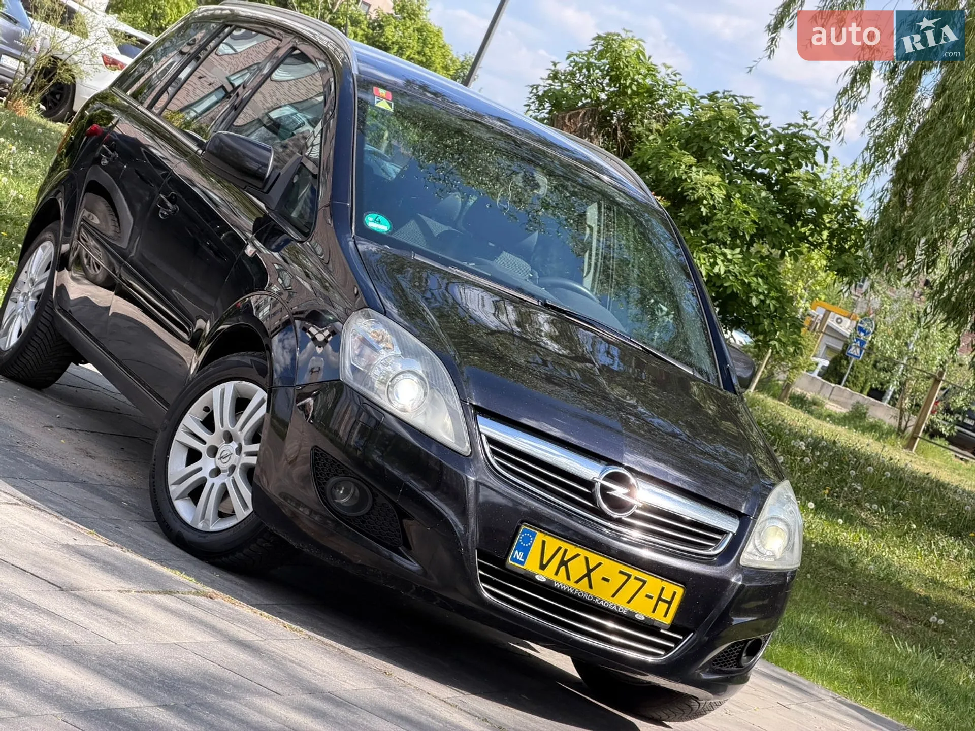 2010 Opel Zafira - мініатюра 11
