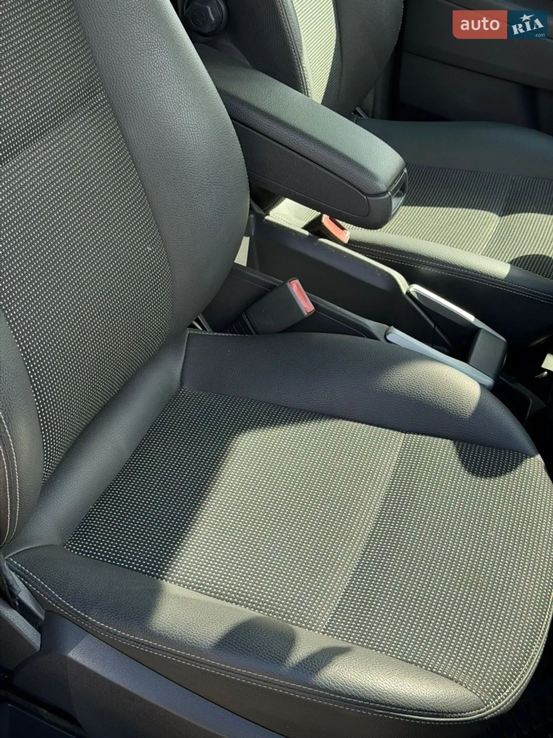 2010 Opel Zafira - мініатюра 36