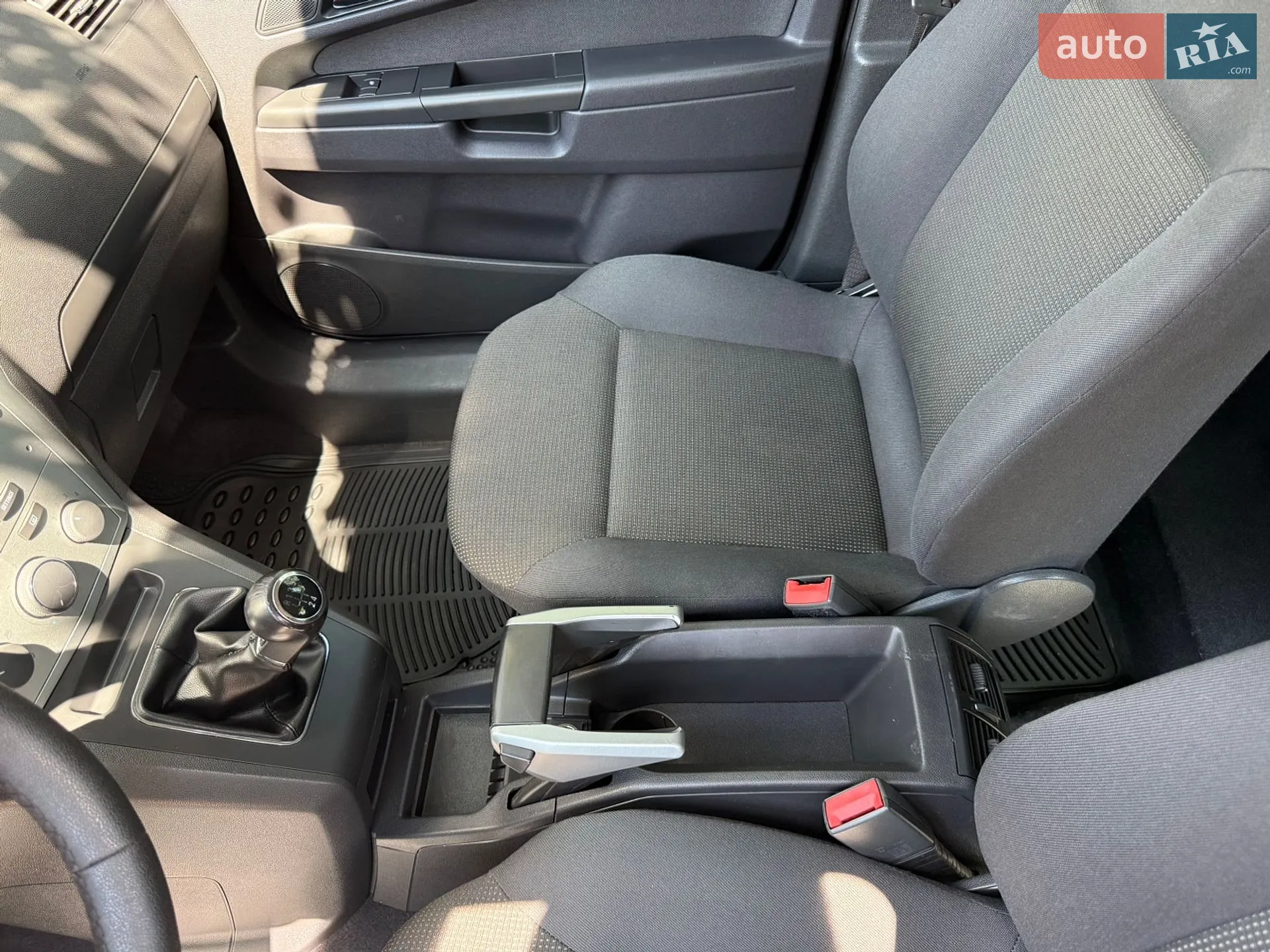2010 Opel Zafira - мініатюра 35