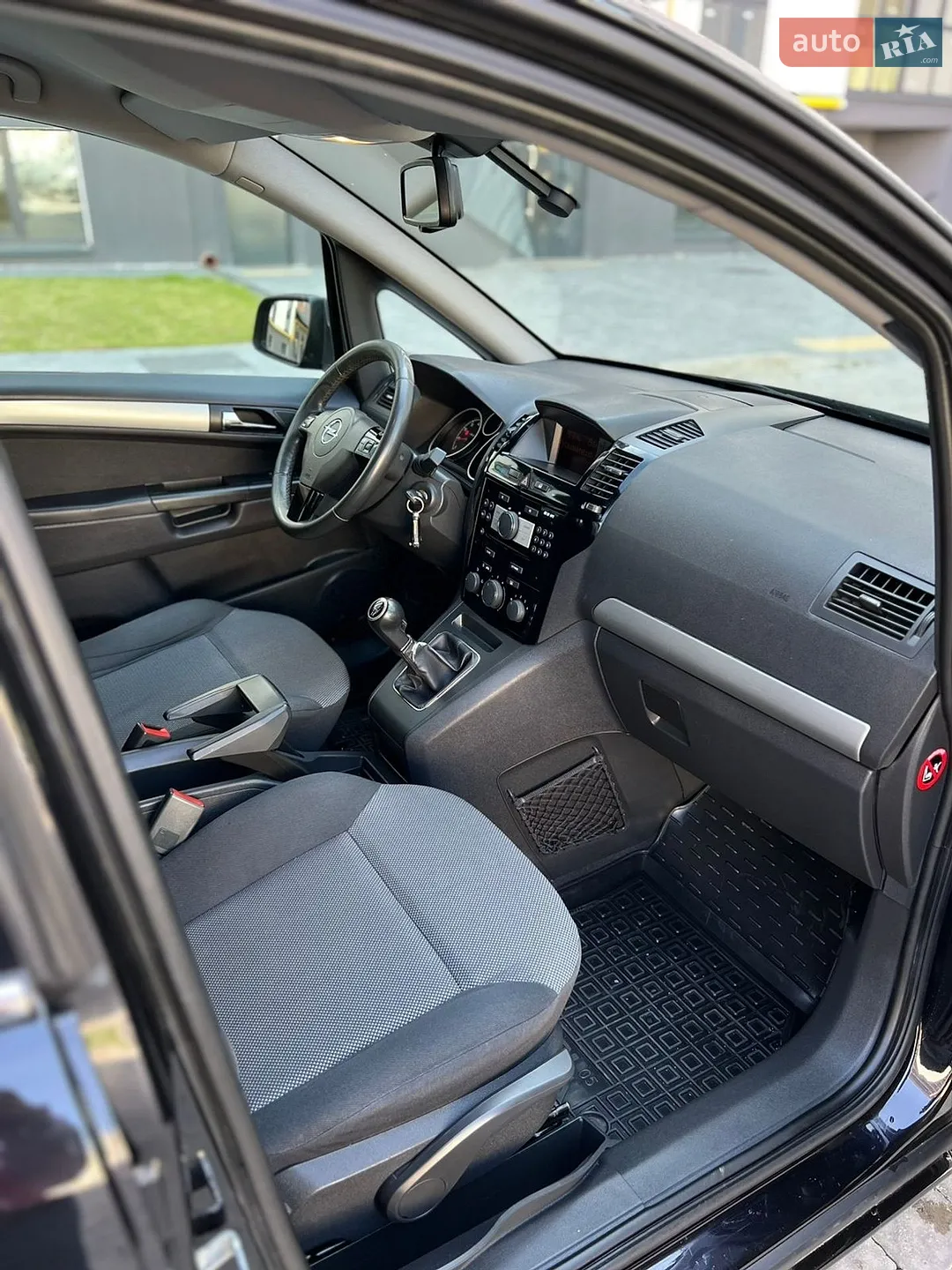 2011 Opel Zafira - мініатюра 22