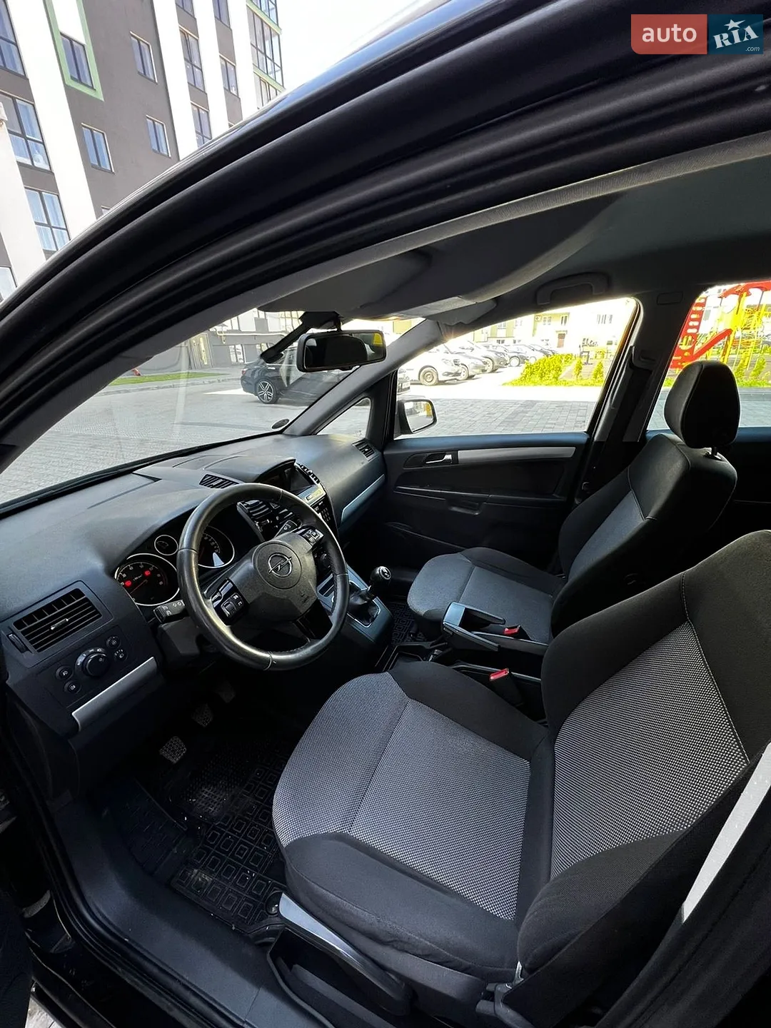 2011 Opel Zafira - мініатюра 26