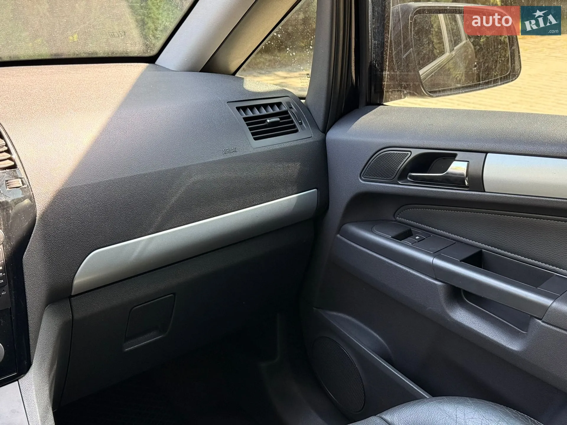 2011 Opel Zafira - мініатюра 28