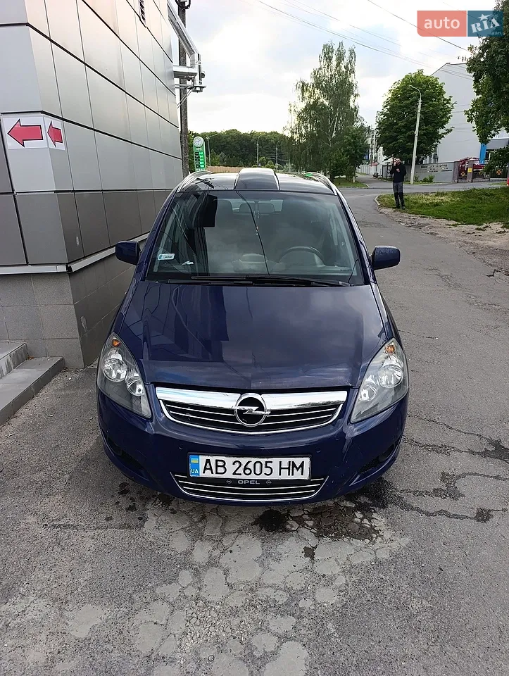 2010 Opel Zafira - мініатюра 21