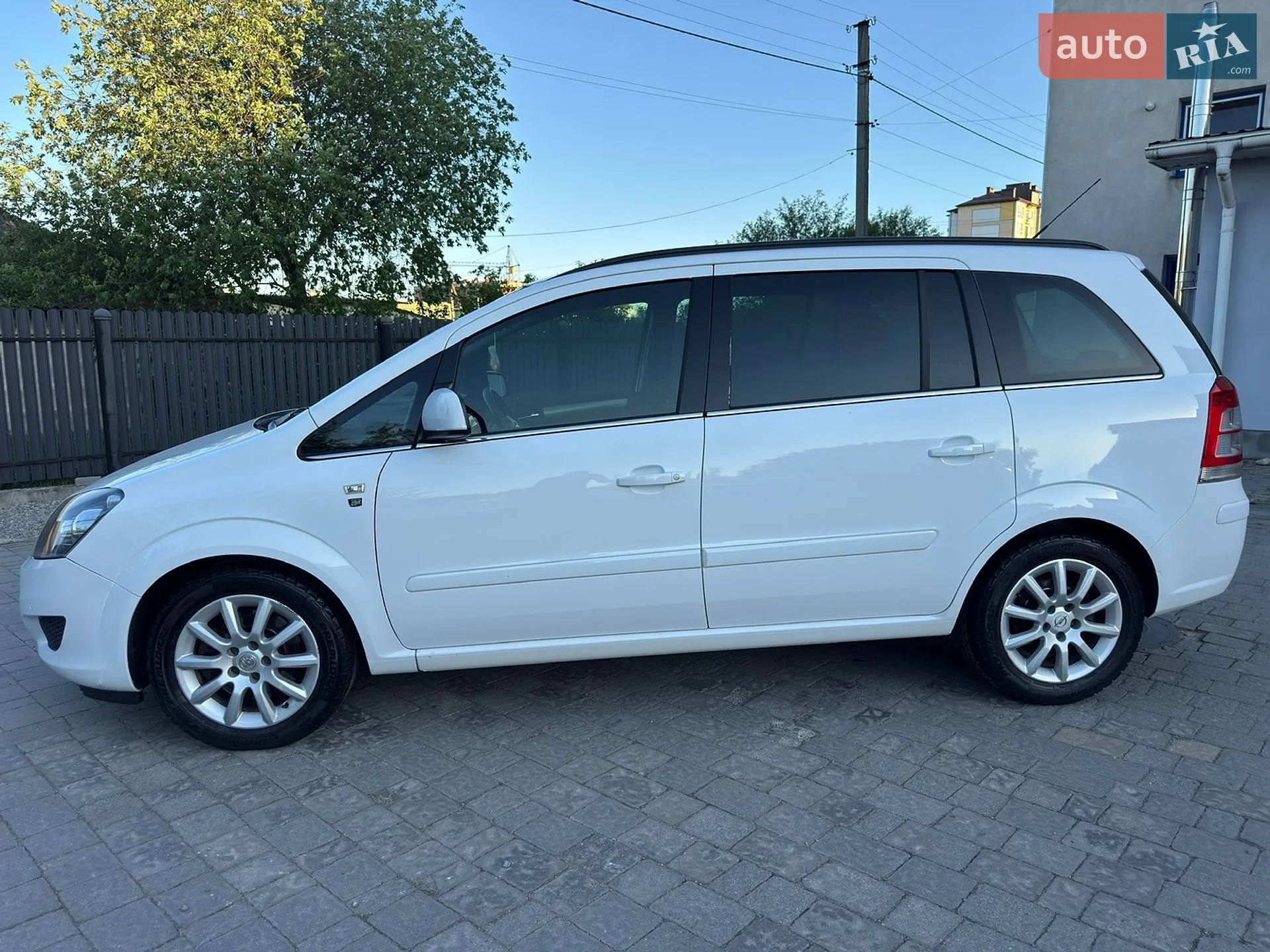 2010 Opel Zafira - мініатюра 10