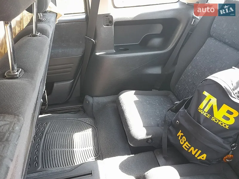 Opel Zafira 2000 VIN W0L0TGF75Y2262133 фото оголошення 15 з 57