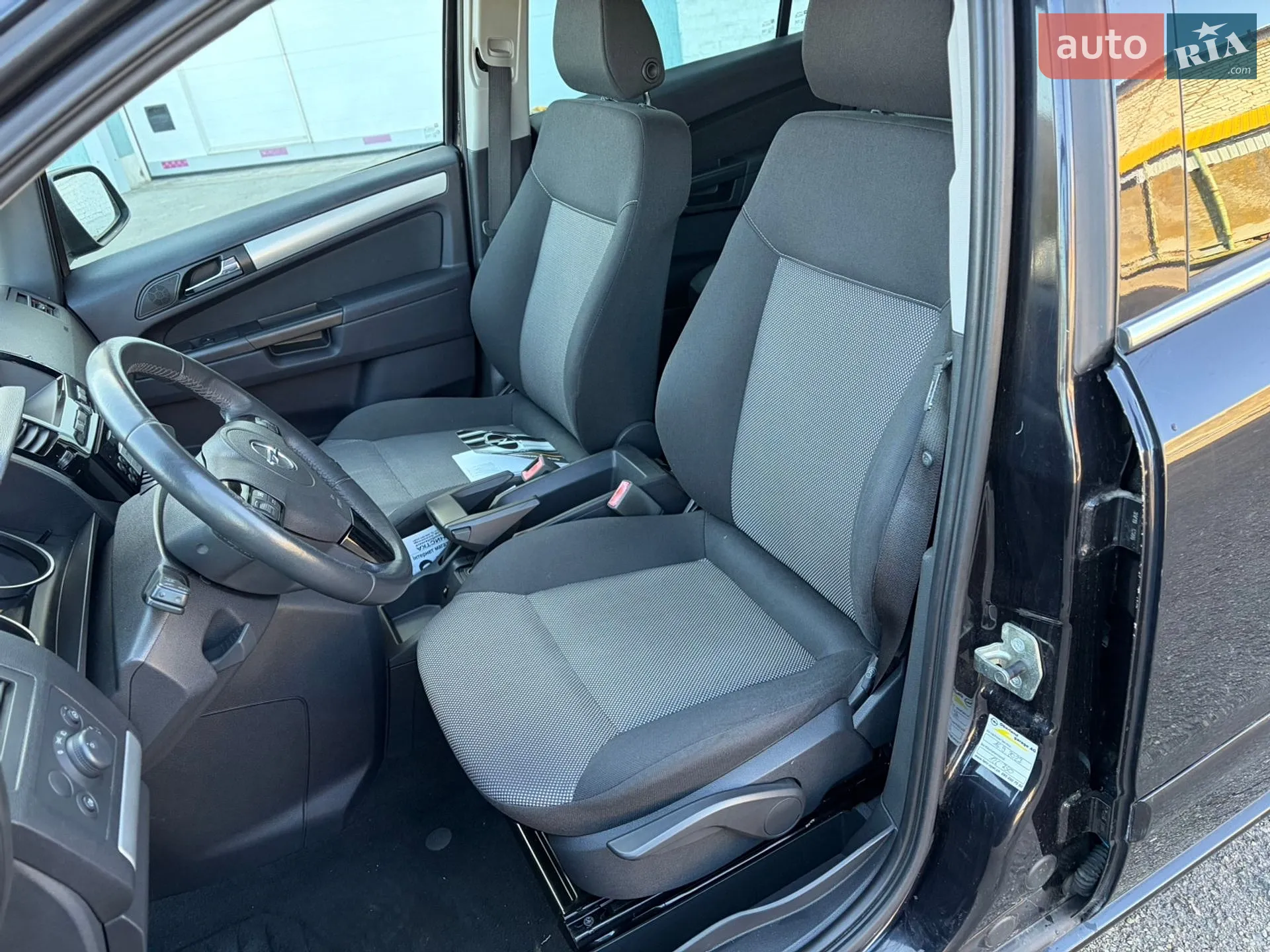 2011 Opel Zafira - мініатюра 18