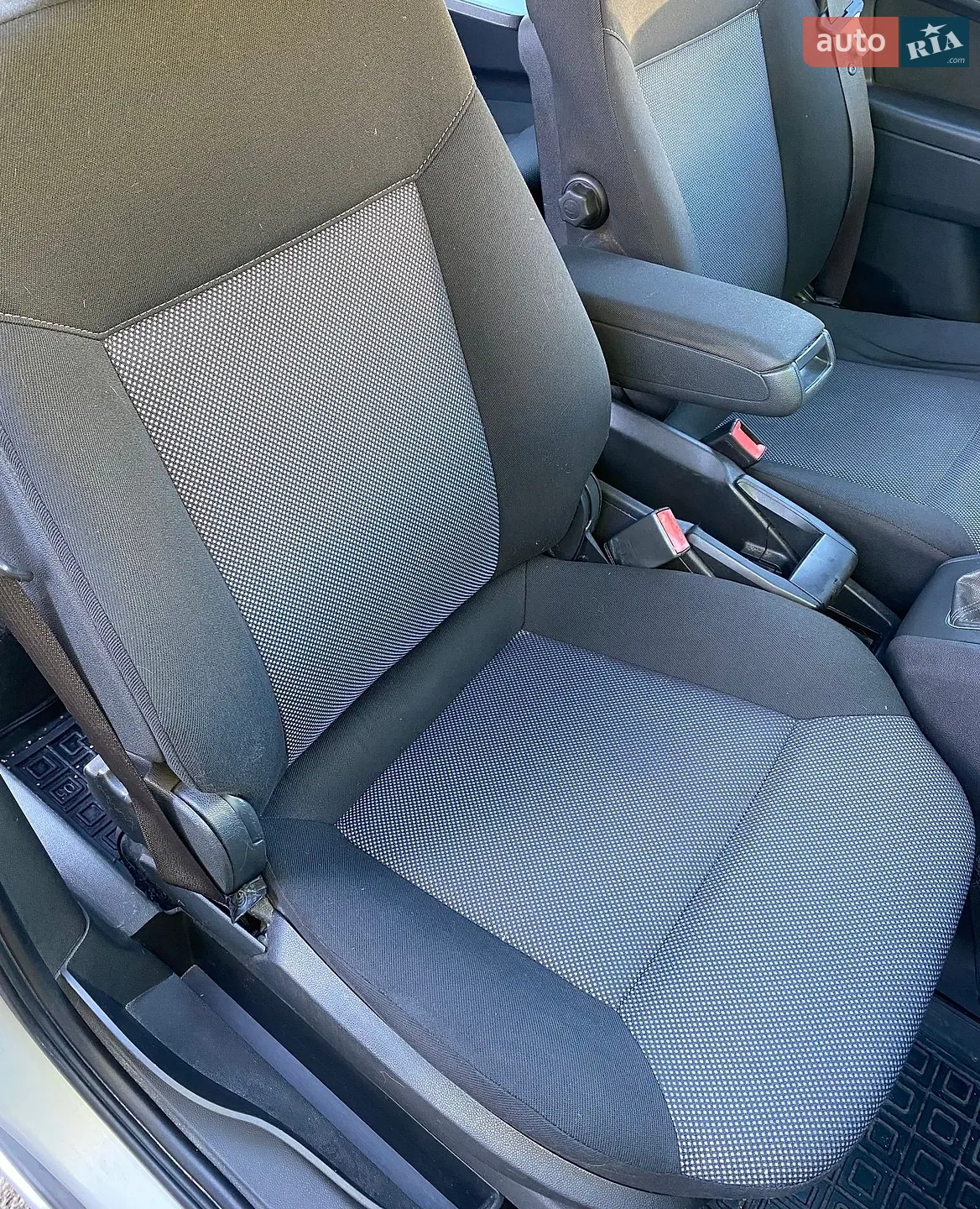 2010 Opel Zafira - мініатюра 9