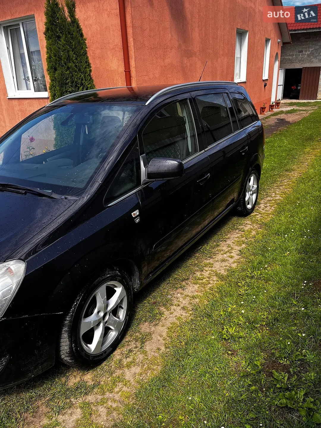 2010 Opel Zafira - мініатюра 2