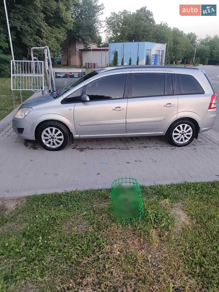 2010 Opel Zafira - мініатюра 15