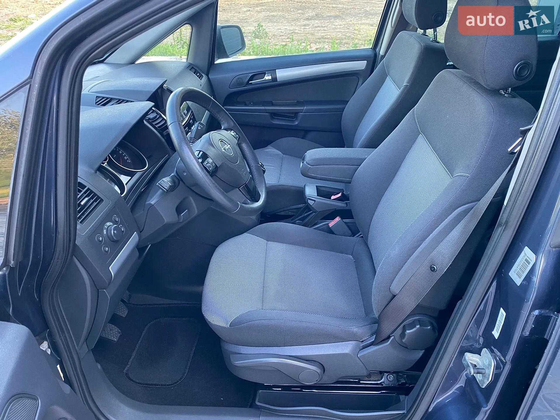 2011 Opel Zafira - мініатюра 16