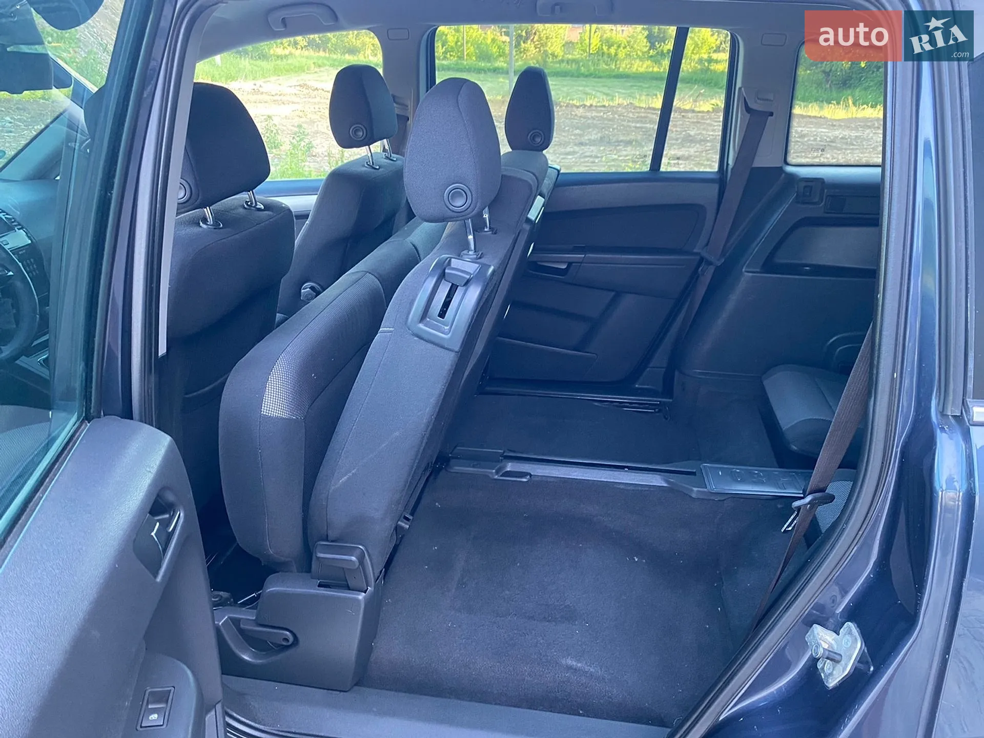 2011 Opel Zafira - мініатюра 20