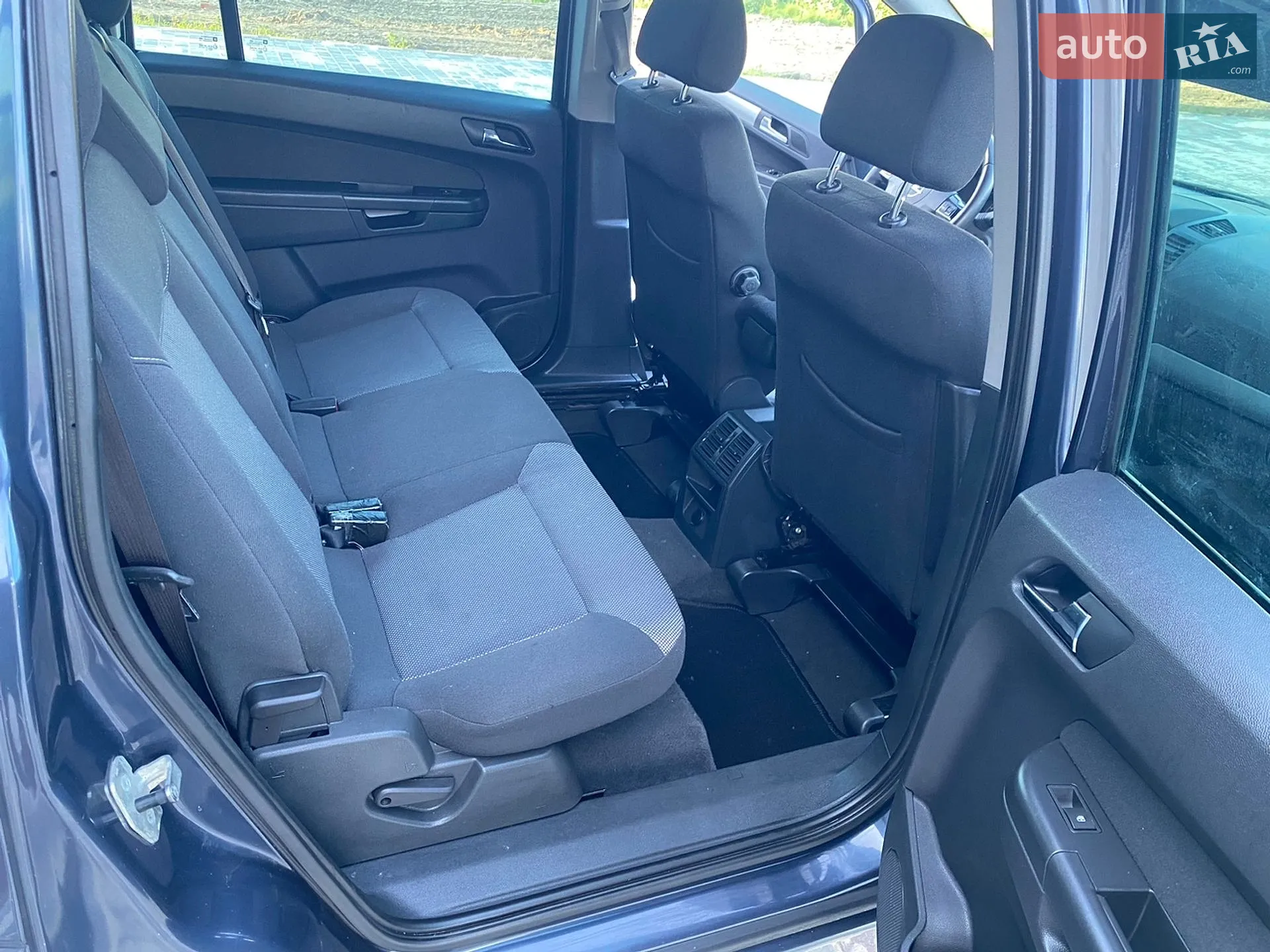 2011 Opel Zafira - мініатюра 24