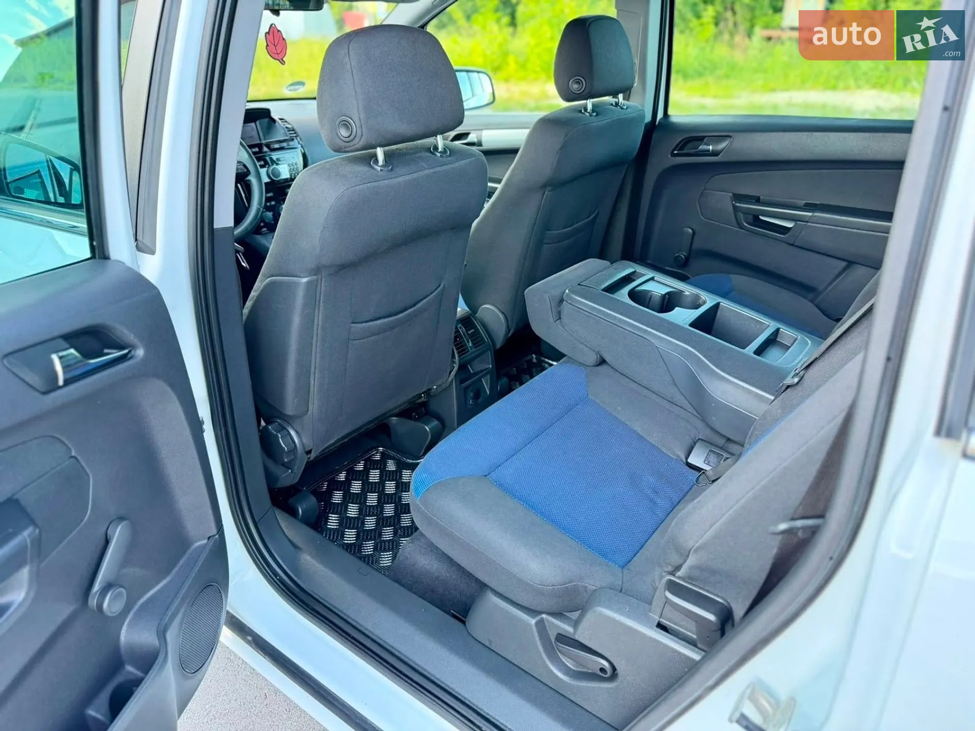 2011 Opel Zafira - мініатюра 45