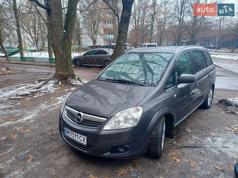 Opel Zafira 2011